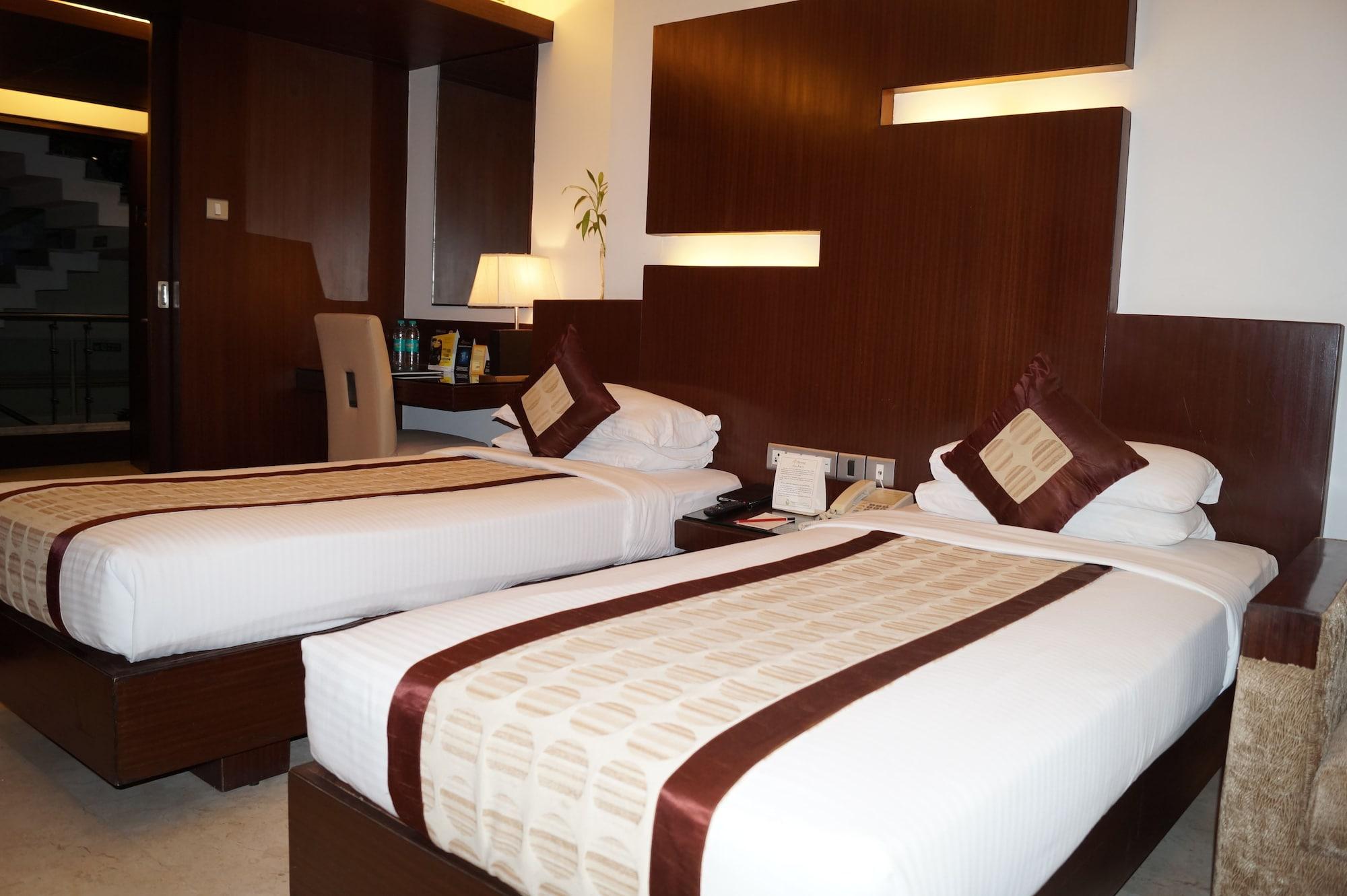The President Hotel Bangalore Extérieur photo
