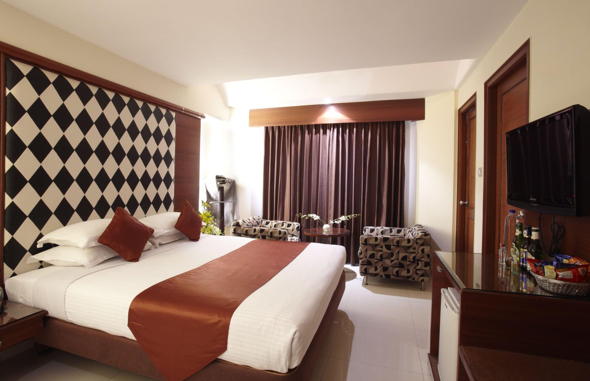 The President Hotel Bangalore Extérieur photo