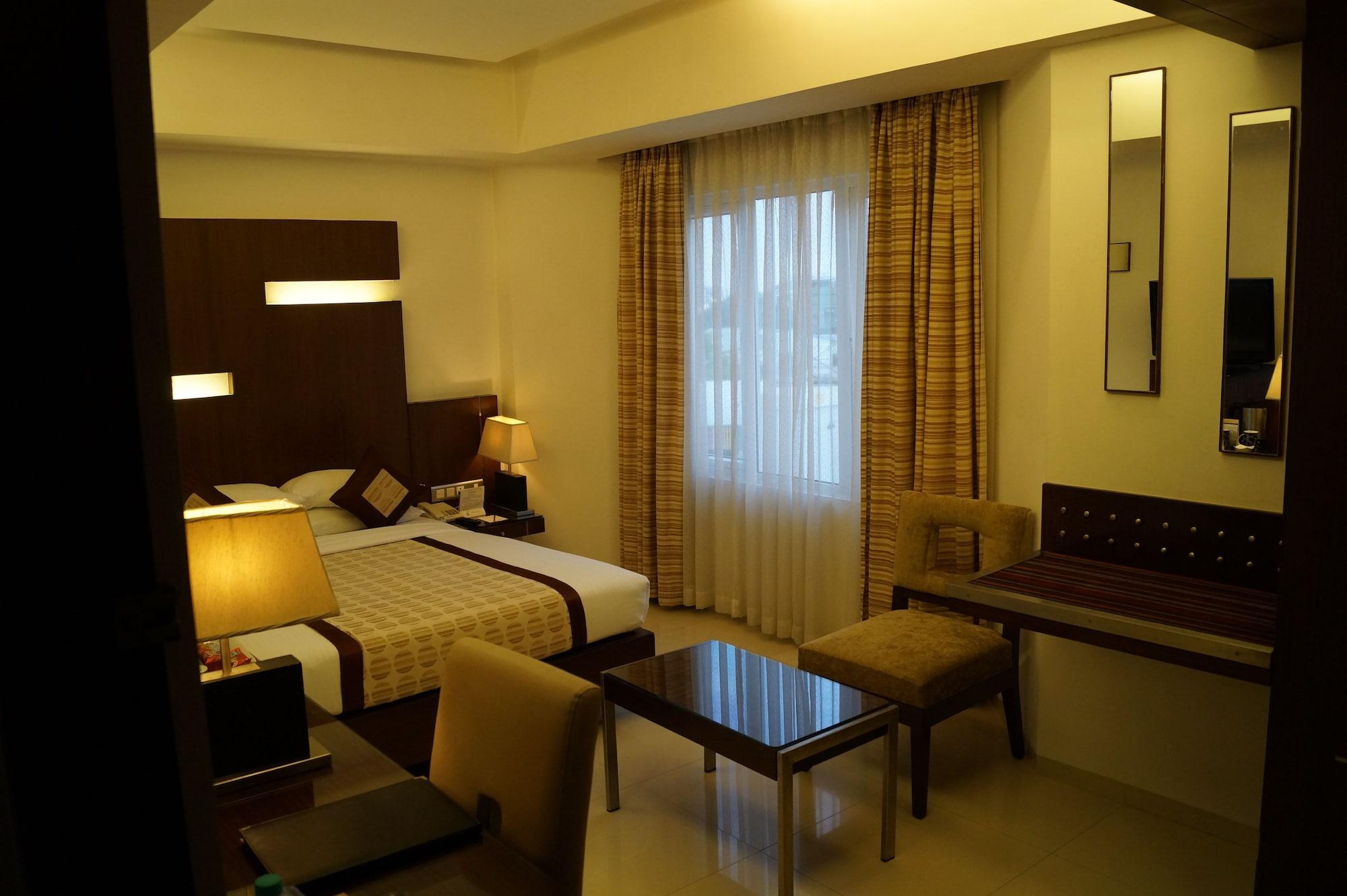 The President Hotel Bangalore Extérieur photo
