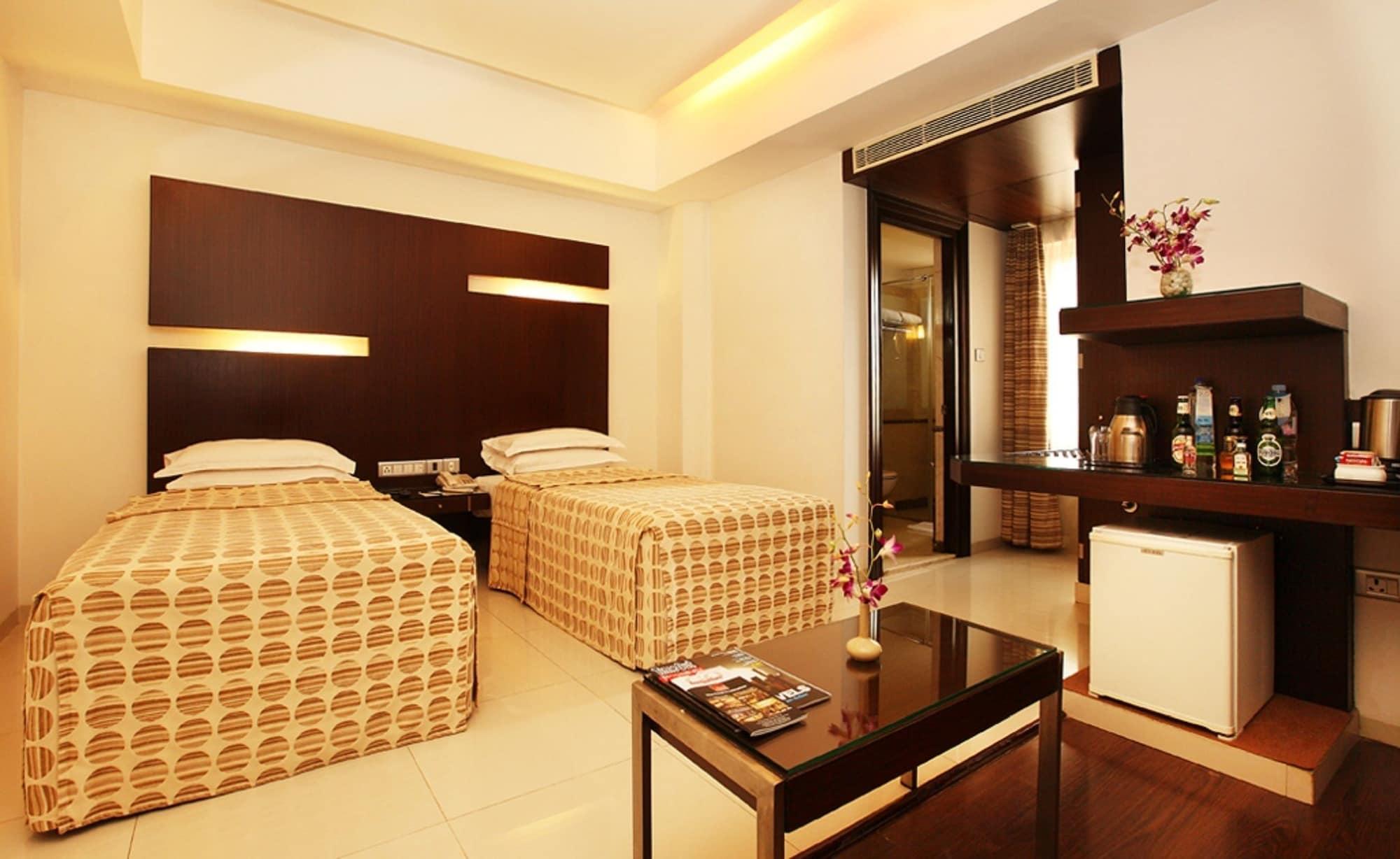 The President Hotel Bangalore Extérieur photo