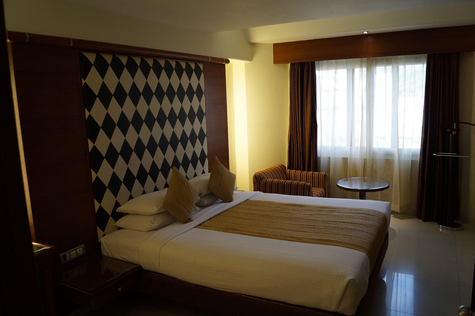 The President Hotel Bangalore Extérieur photo