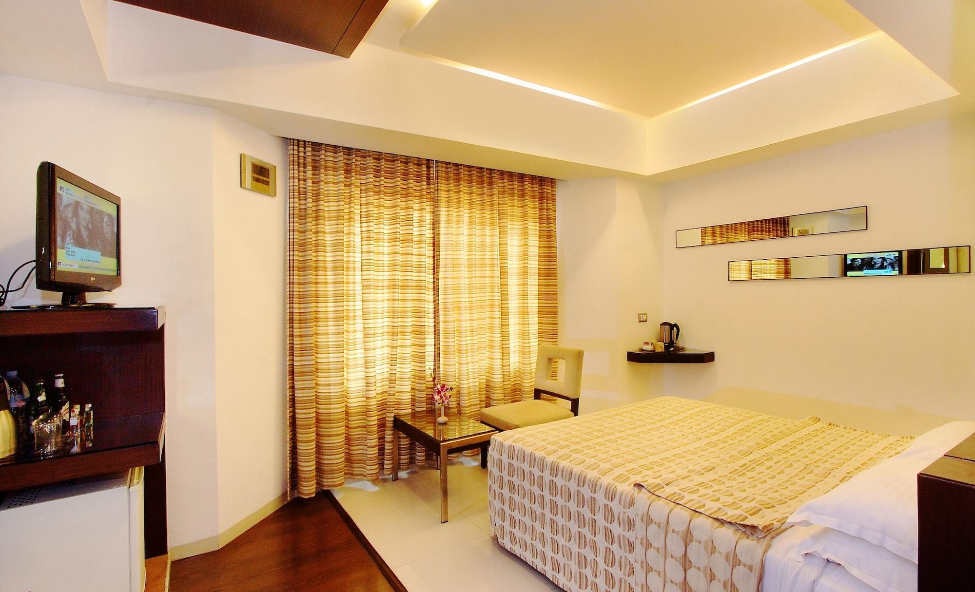 The President Hotel Bangalore Extérieur photo