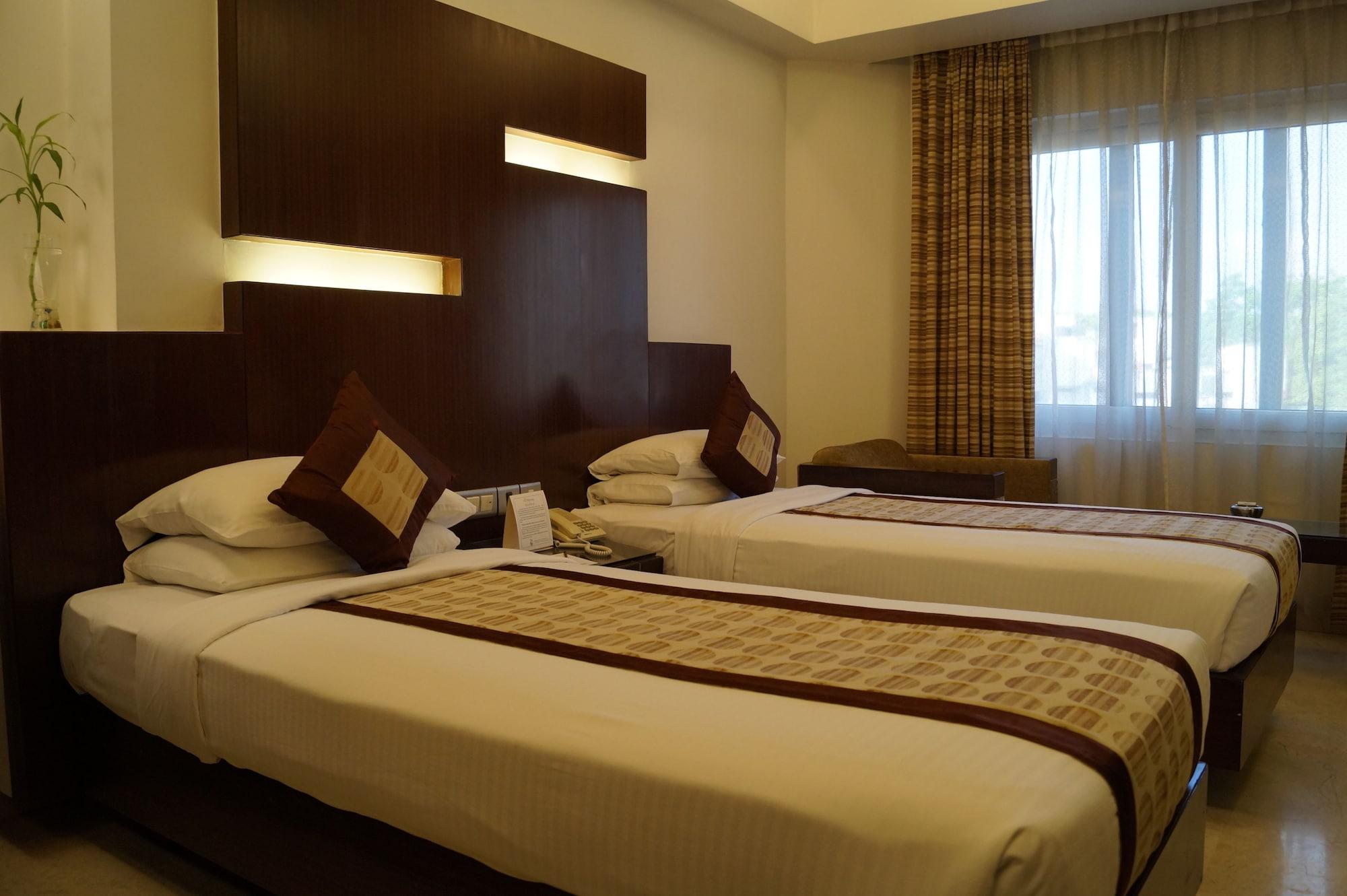 The President Hotel Bangalore Extérieur photo