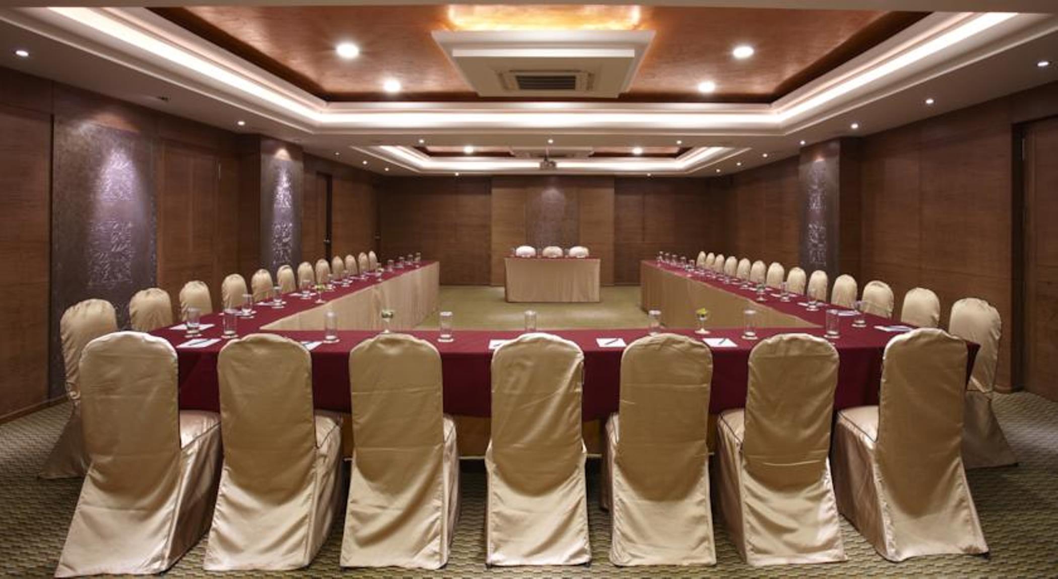 The President Hotel Bangalore Extérieur photo