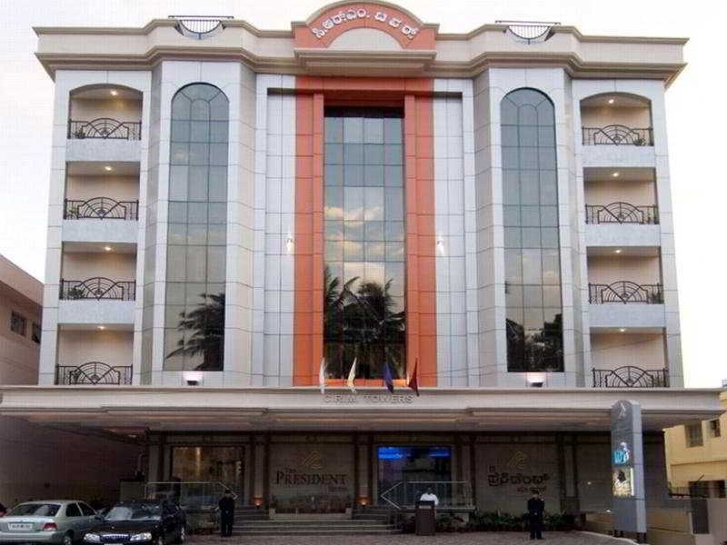 The President Hotel Bangalore Extérieur photo